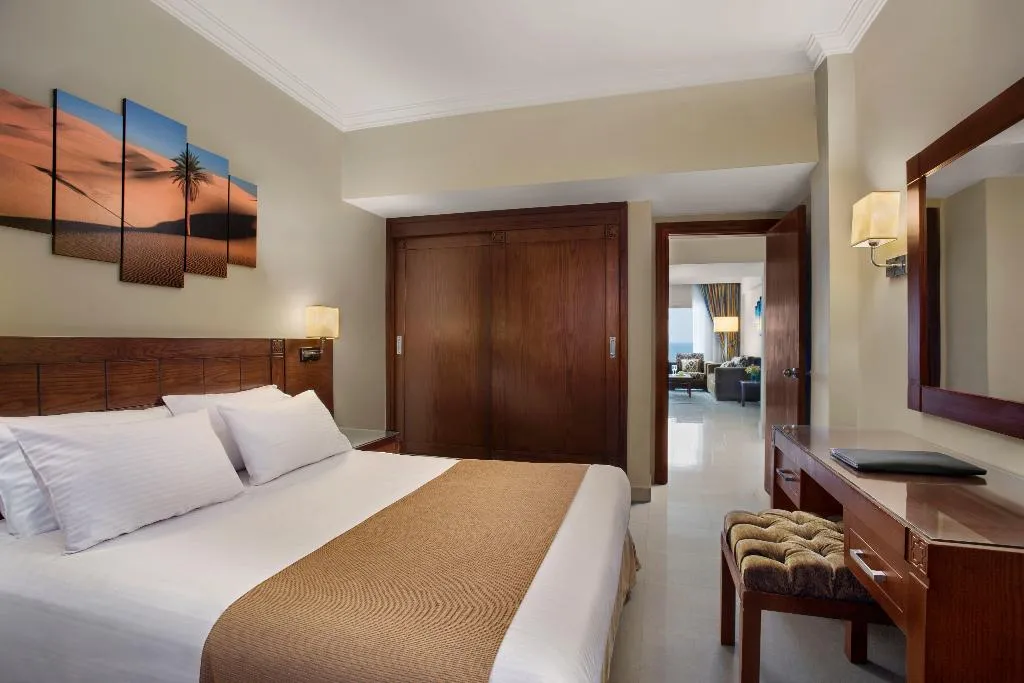 SUITE CAPACITY 3 Room, Sultan Gardens Resort, Red Sea Riviera