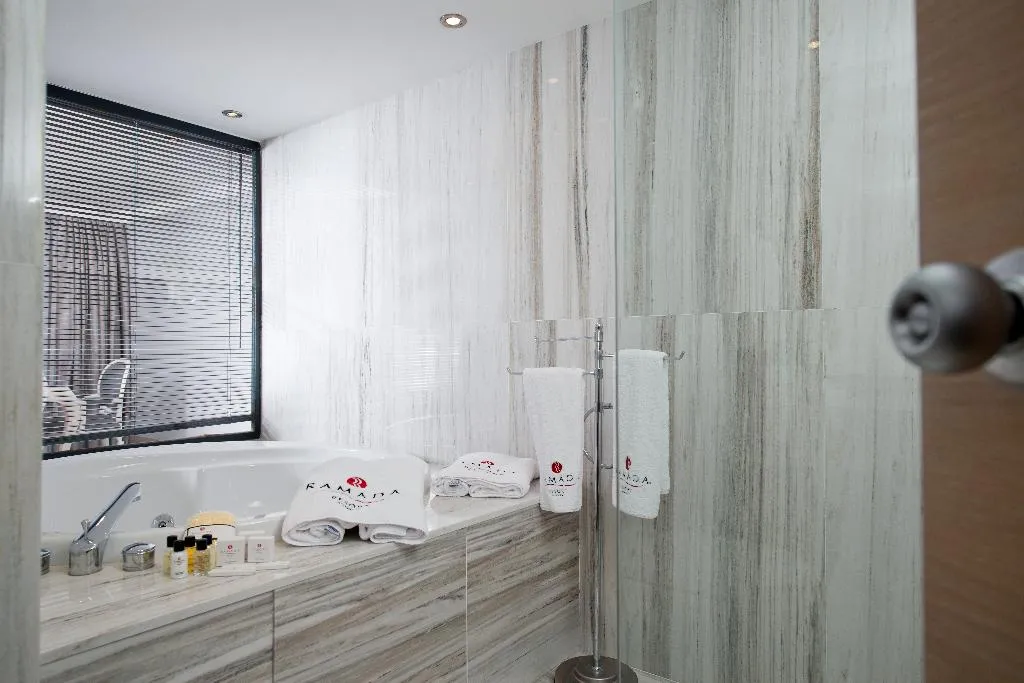 SUITE DELUXE Room, Ramada Resort by Wyndham Bodrum, Bodrum