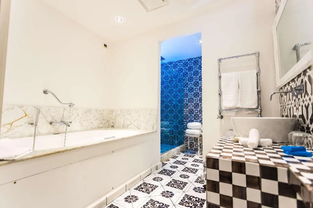 Room, Marina Riviera, Naples