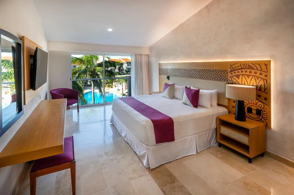 SINGLE POOL VIEW Room, Viva Azteca by Wyndham Trademark All Inclus Resort, Cancun Area