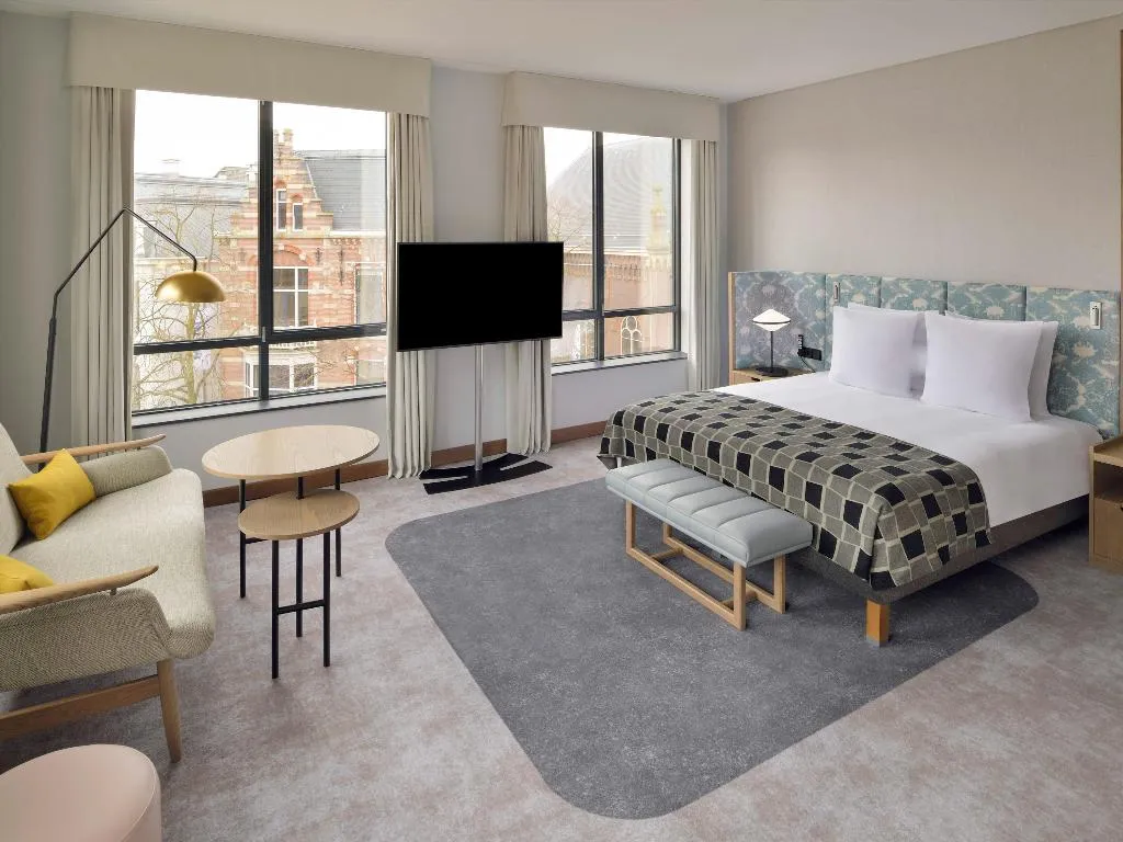 Room, Movenpick Hotel The Hague, Amsterdam