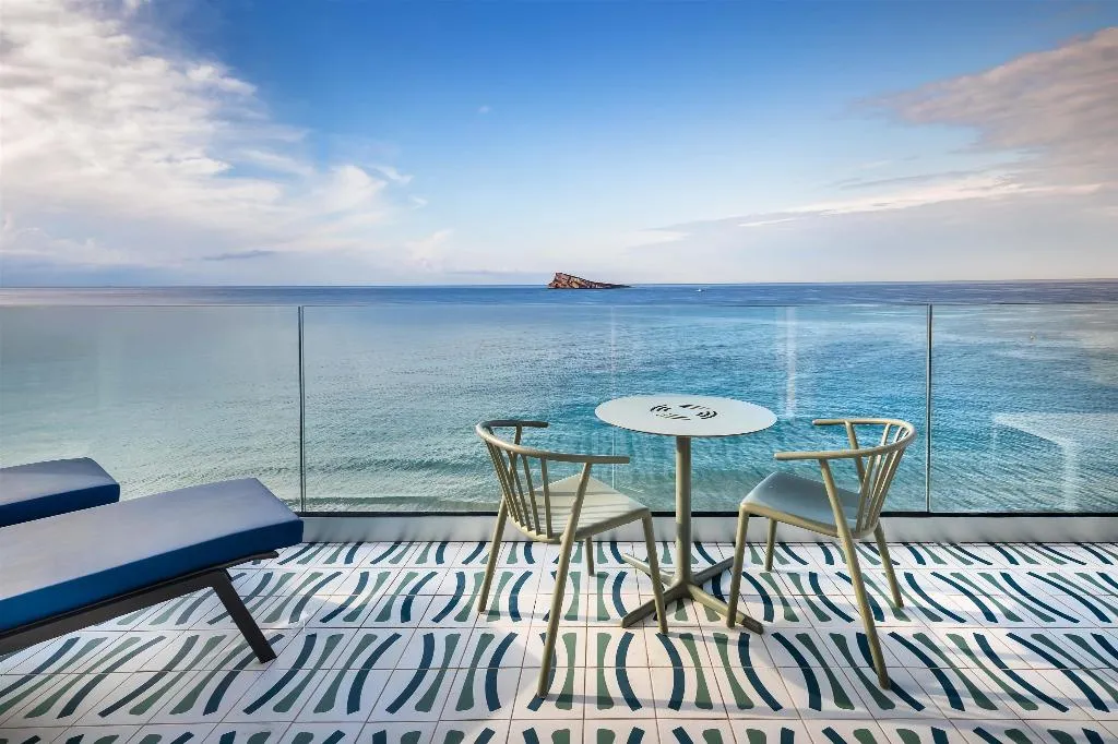 Double or Twin DELUXE SEA FRONT Room, Barcelo Benidorm Beach - Adults Recommended, Costa Blanca