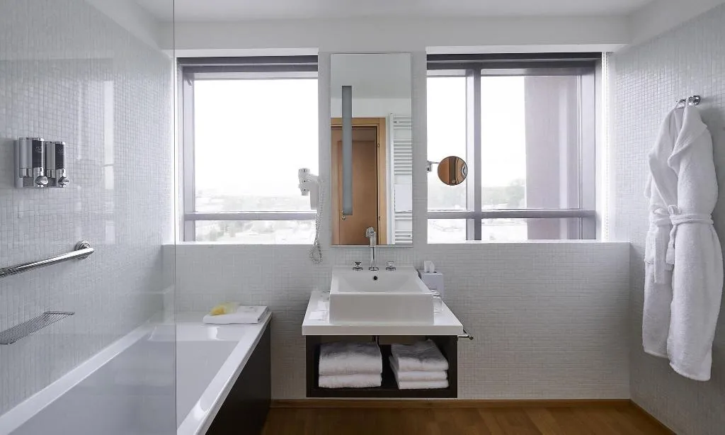 SUITE WITH DOUBLE BED Room, Four Points by Sheraton Venice Mestre, Venice
