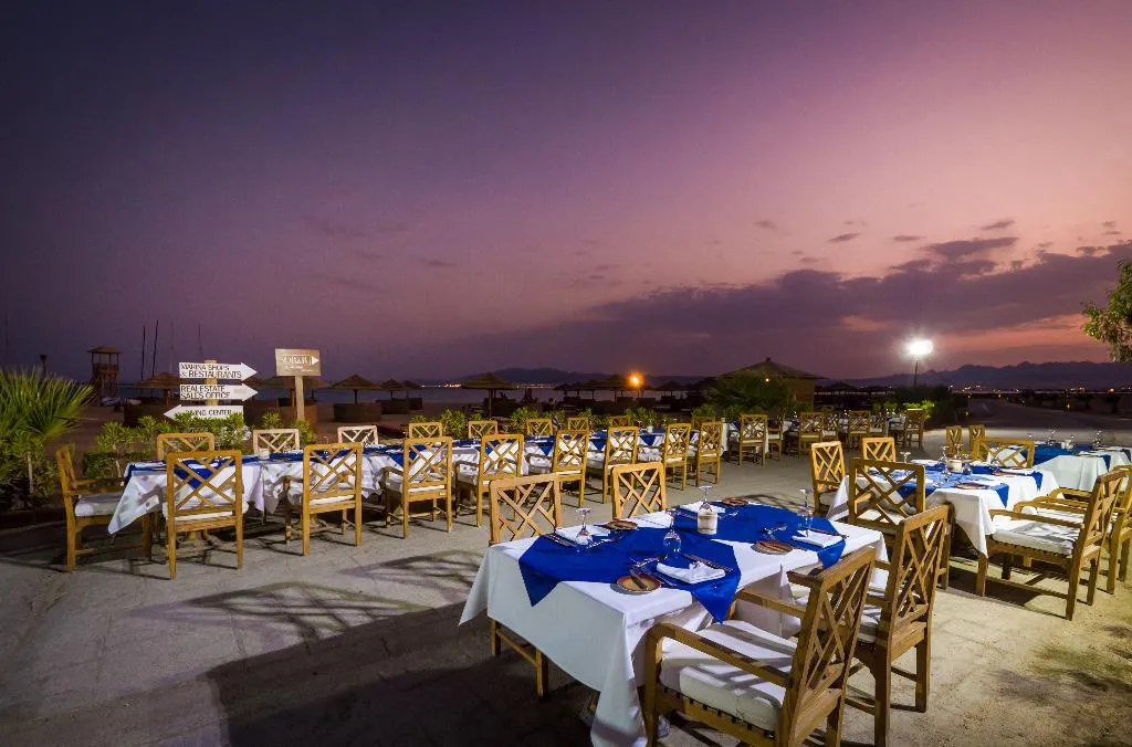 Restaurant, The Cascades Golf Resort Spa and Thalasso, Red Sea Riviera