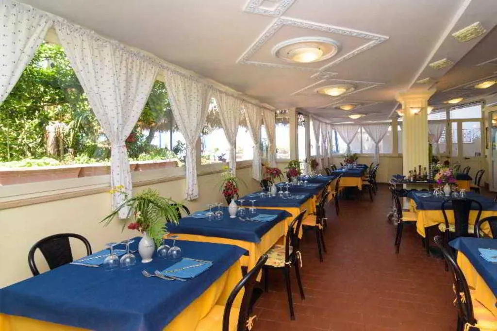 Restaurant, Villa Fiorentina, Naples