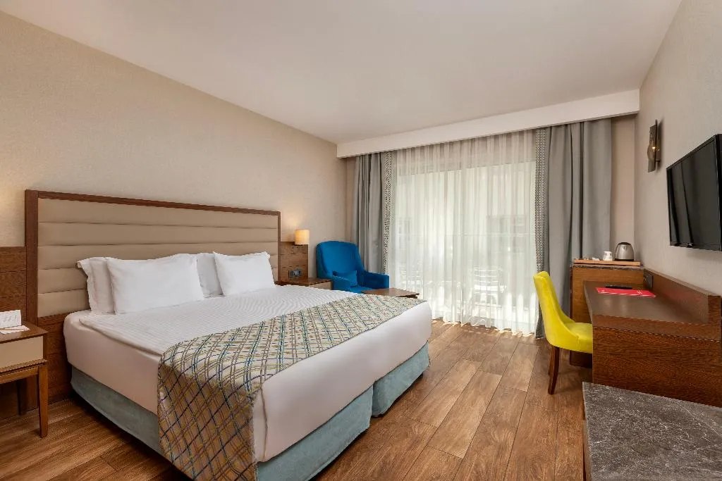 DOUBLE SINGLE USE DELUXE CITY VIEW Room, Ramada Plaza By Wyndham Antalya, Antalya