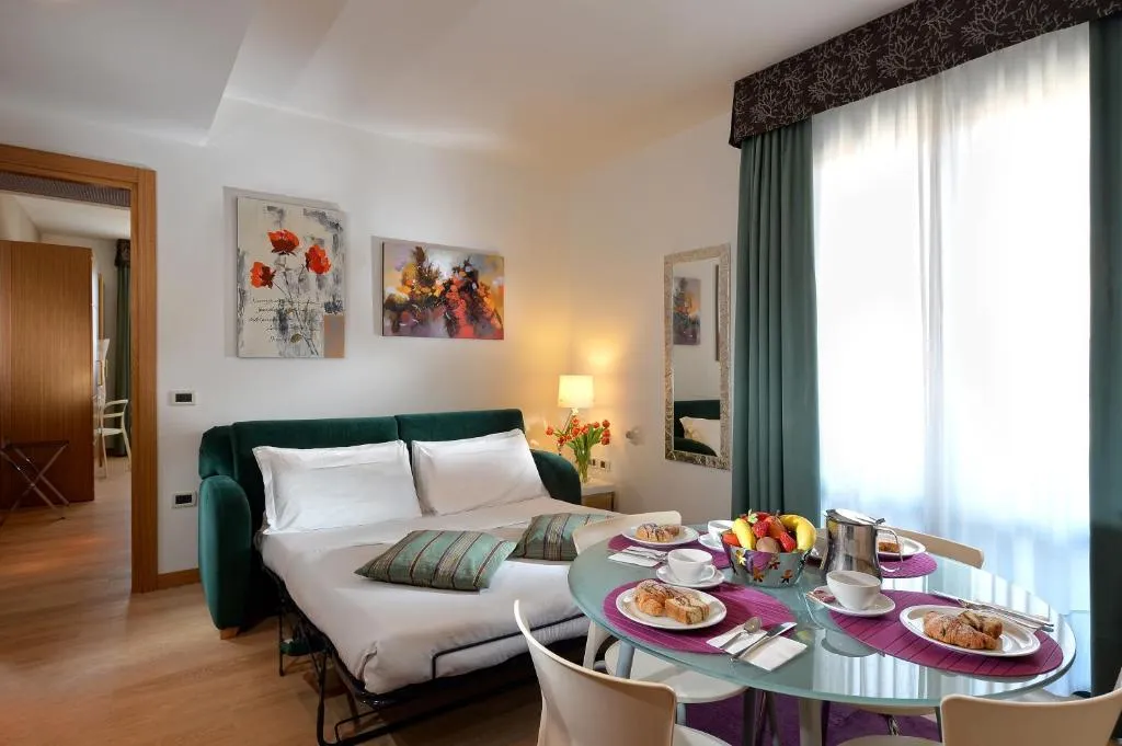 APARTMENT CAPACITY 3 Room, Elite Hotel & Spa, Venice