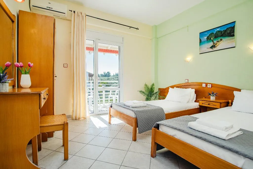 FAMILY ROOM COMFORT Room, Solena Studios Kavos, Corfu