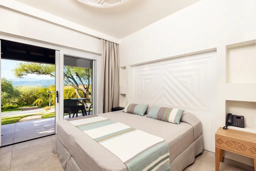 FAMILY ROOM DELUXE Room, Club Hotel Saraceno, Cagliari
