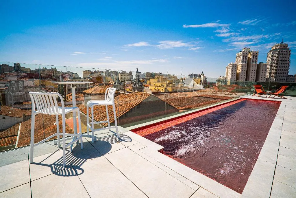 Pool, Akeah Hotel Gran Via, Madrid