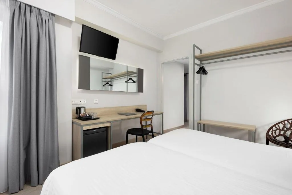 SINGLE TWO BEDS Room, Pan, Athens