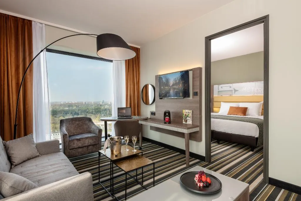 SUITE STANDARD Room, Leonardo Royal Hotel Amsterdam, Amsterdam