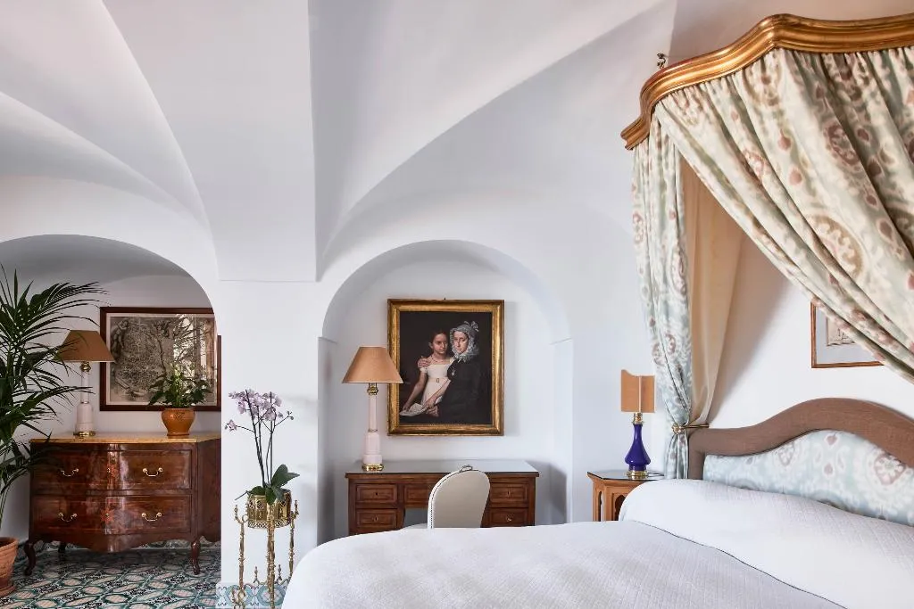 JUNIOR SUITE SEA VIEW Room, Le Sirenuse, Naples