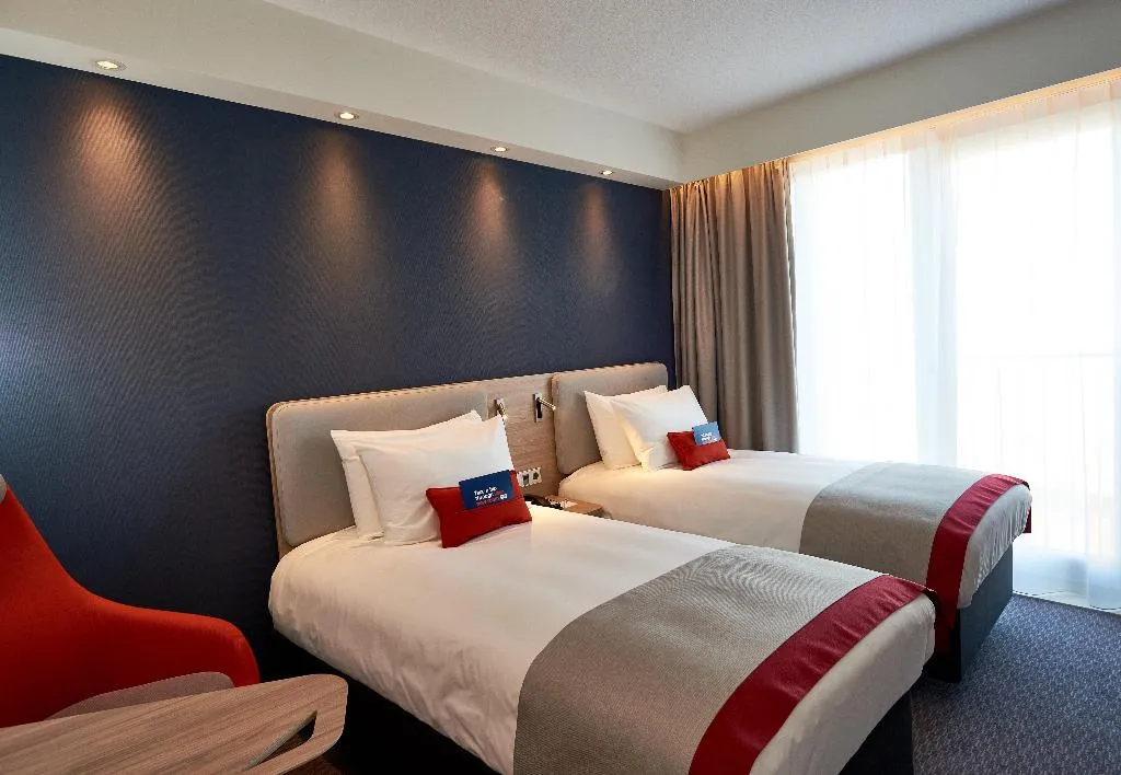 TWIN STANDARD Room, Holiday Inn Express Amsterdam - City Hall, Amsterdam