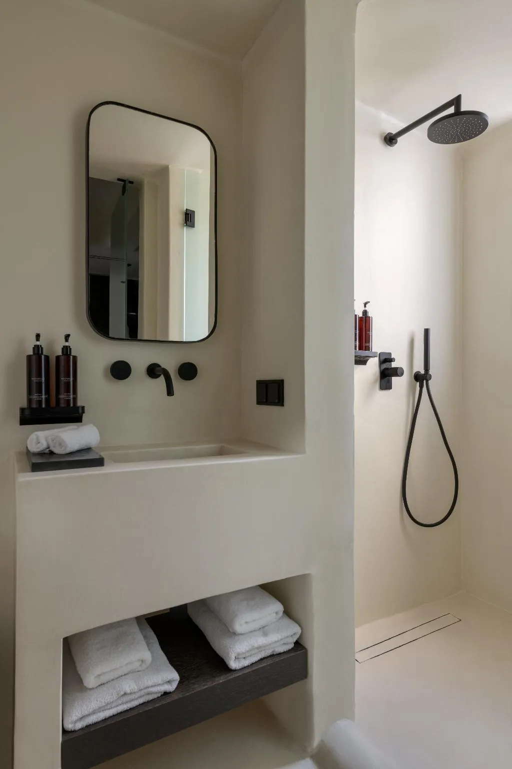 JUNIOR SUITE WITH JACUZZI Room, Rocabella Mykonos Hotel, Mykonos