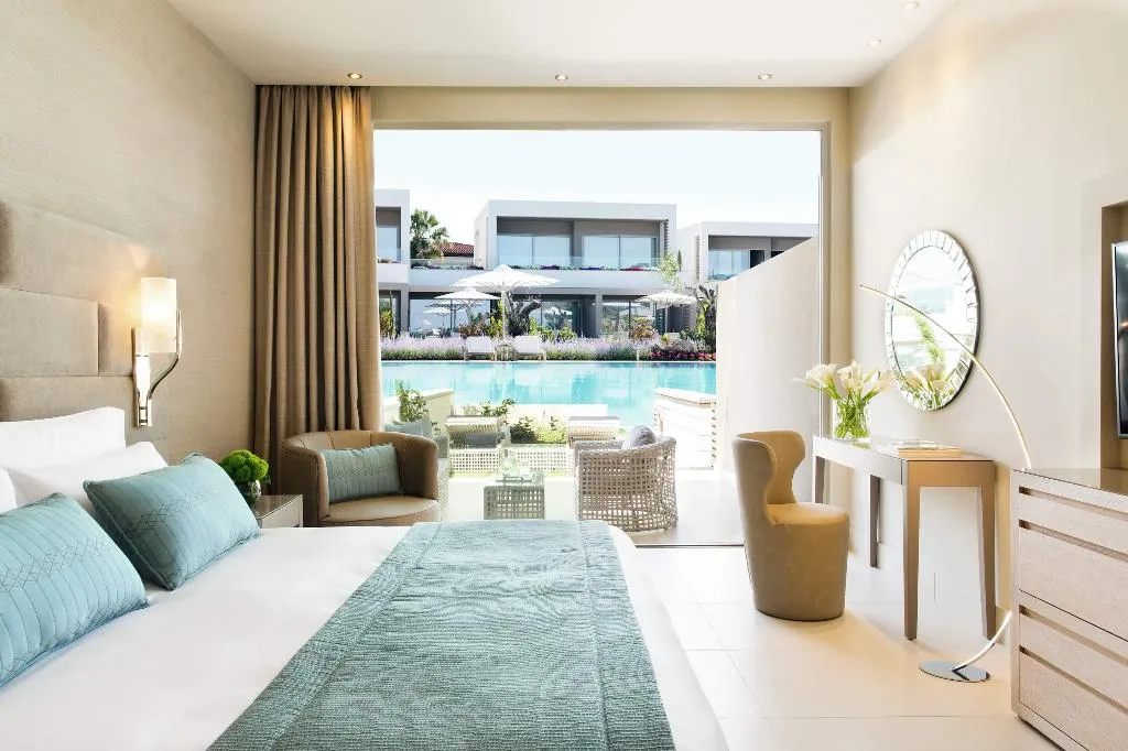 FAMILY ROOM POOL VIEW Room, Sani Dunes, Halkidiki