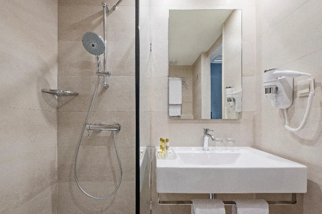 Double or Twin STANDARD Room, Dorma Liberdade, Lisbon
