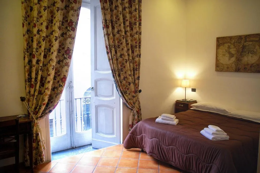 Room, La Locanda Dell Arte, Naples