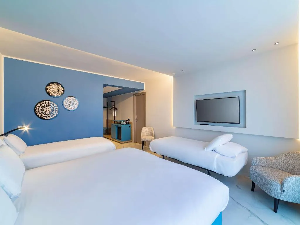 SUITE STANDARD Room, Mercure St. Julian's Malta, Malta