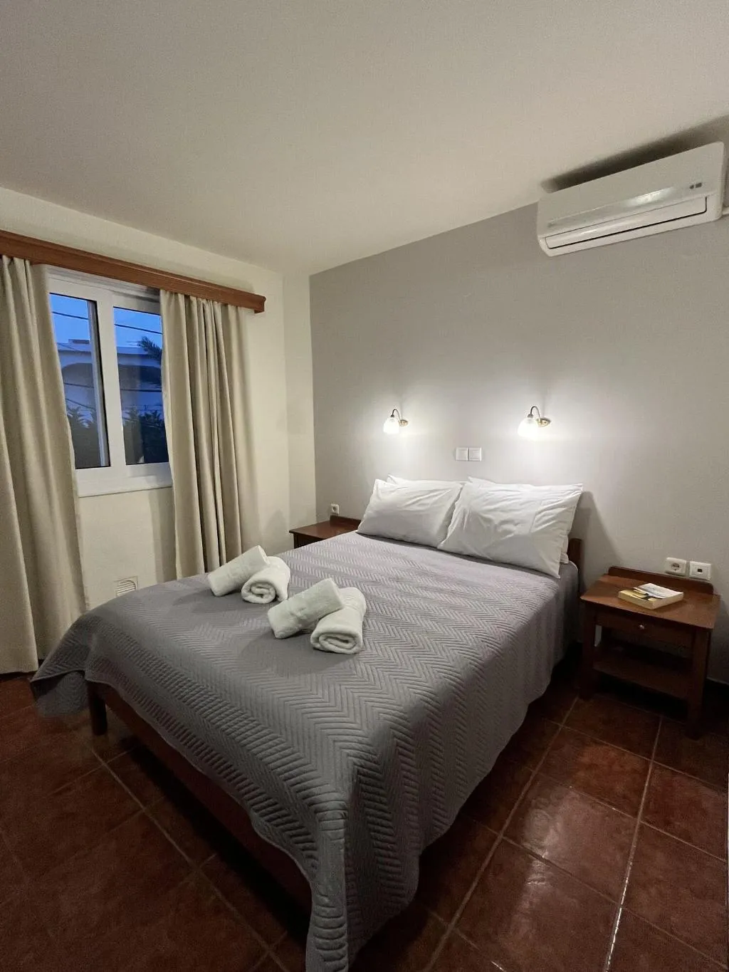 Lobby, Iolkos Hotel Apartments, Crete