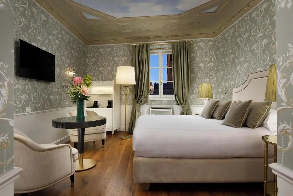 DOUBLE DELUXE WITH VIEWS Room, San Firenze Suites And Spa, Florence