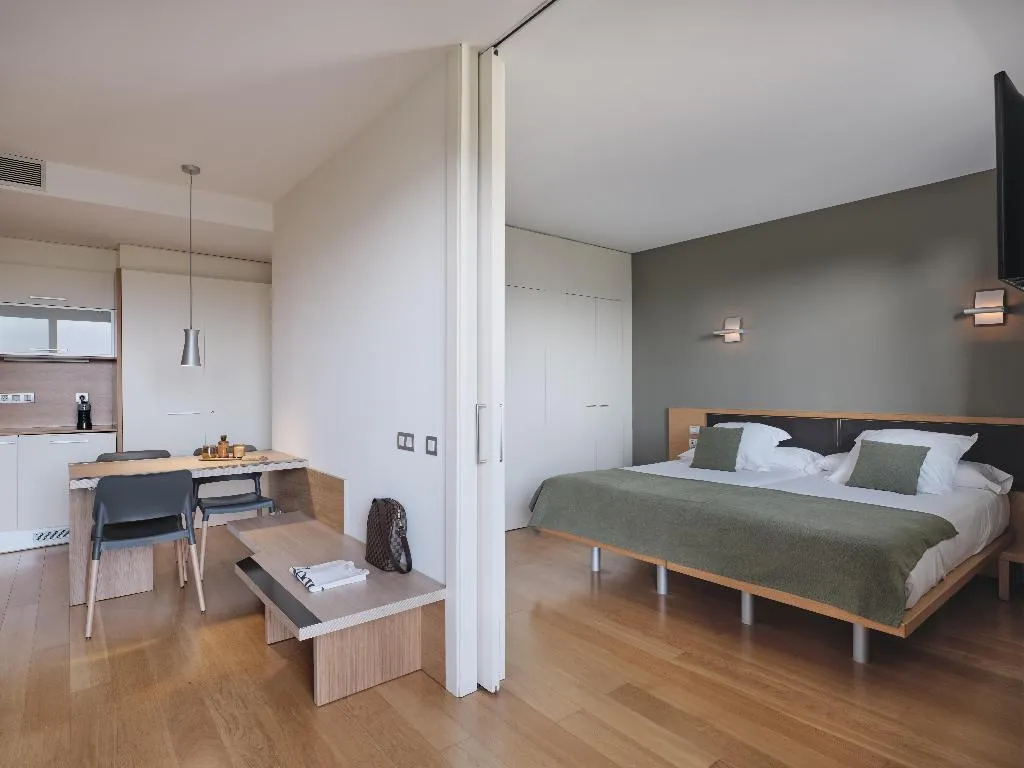 Room, Qgat Suites & Events, Barcelona