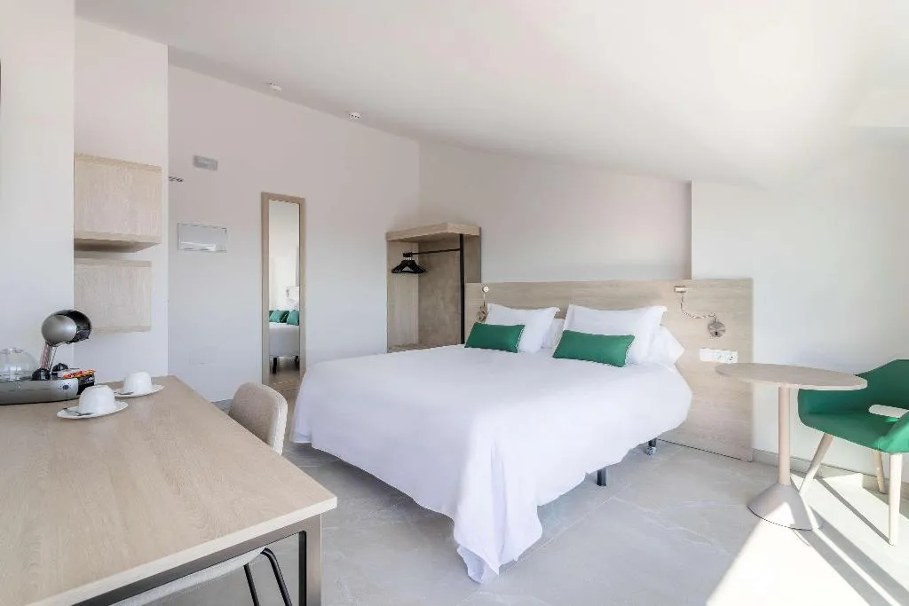 DOUBLE STANDARD Room, Halley Hotel & Apartments Affiliated by Meliá, Costa Blanca