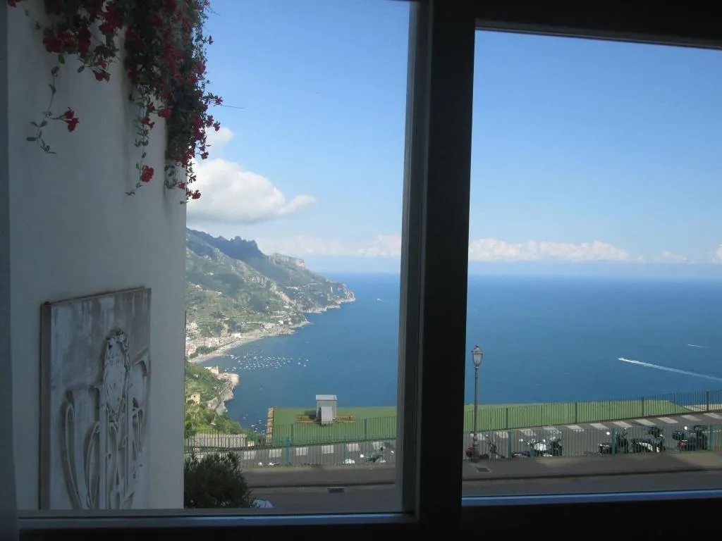 DOUBLE DELUXE QUEEN BED Room, Hotel Villa Fraulo, Naples