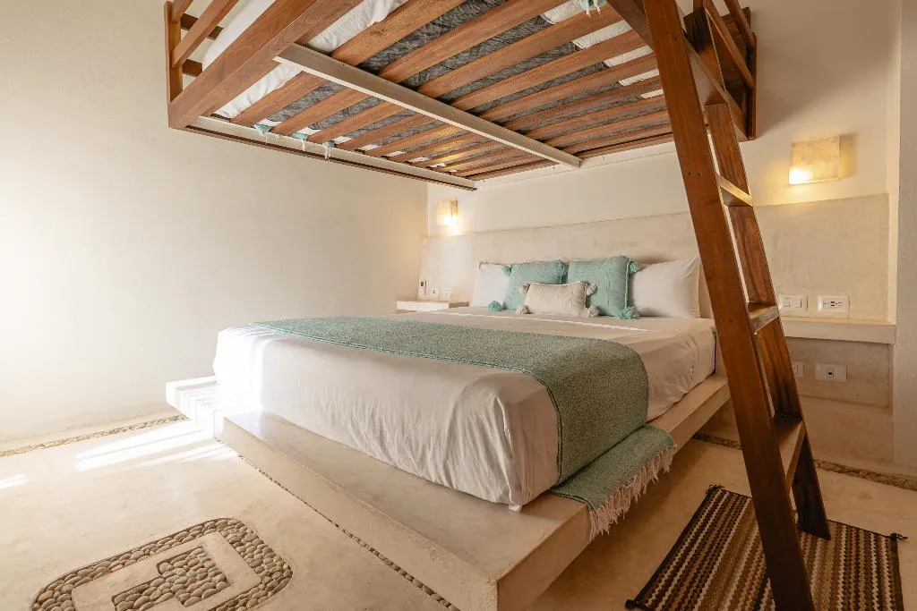 JUNIOR SUITE WITH VIEWS Room, Casa Astral Hotel Boutique and Apartments, Cancun Area