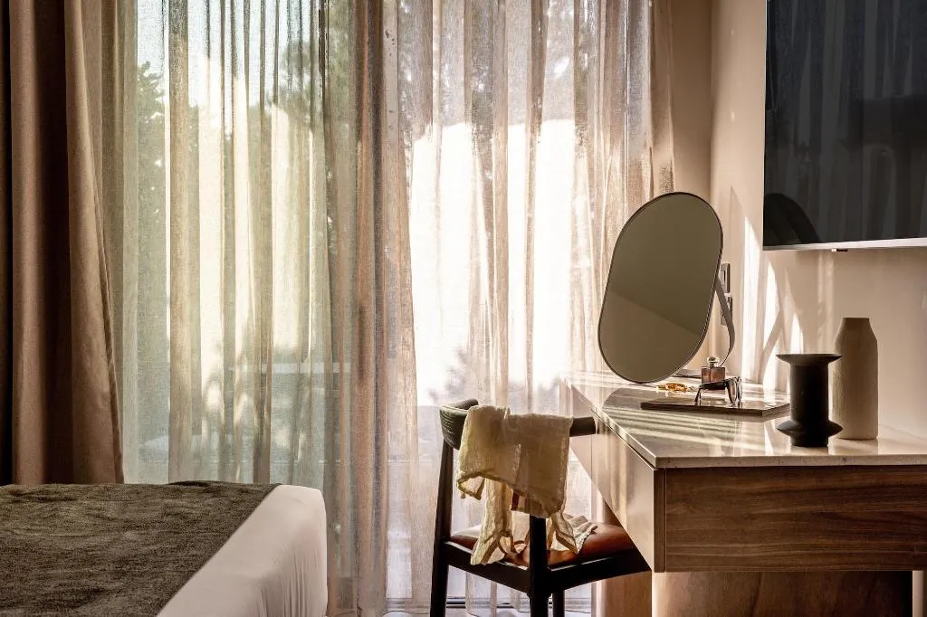 Room, Elios Hill - Sun Kissed Happiness, Crete
