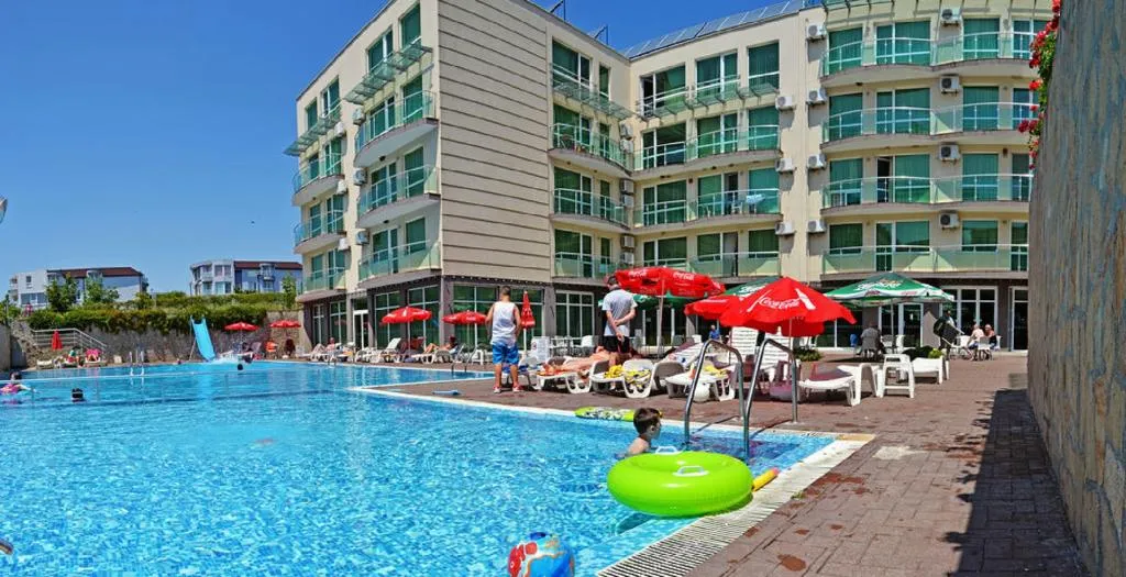 Pool, Clara Aparthotel & Residence, Bourgas