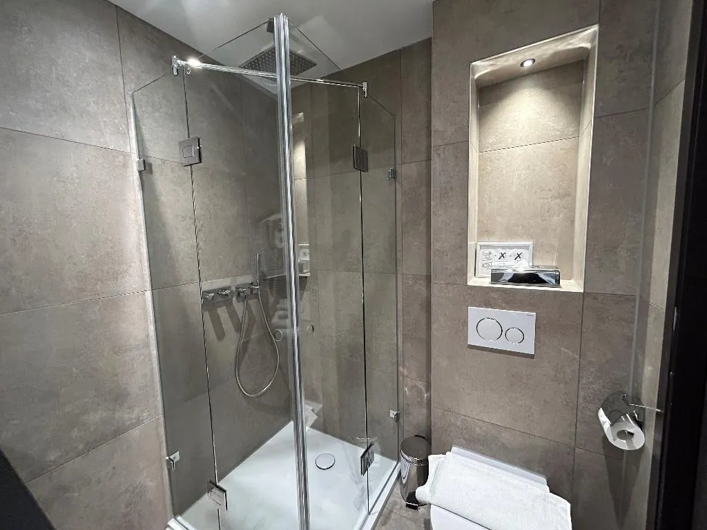 DOUBLE STANDARD Room, Xo Hotels Blue Tower, Amsterdam