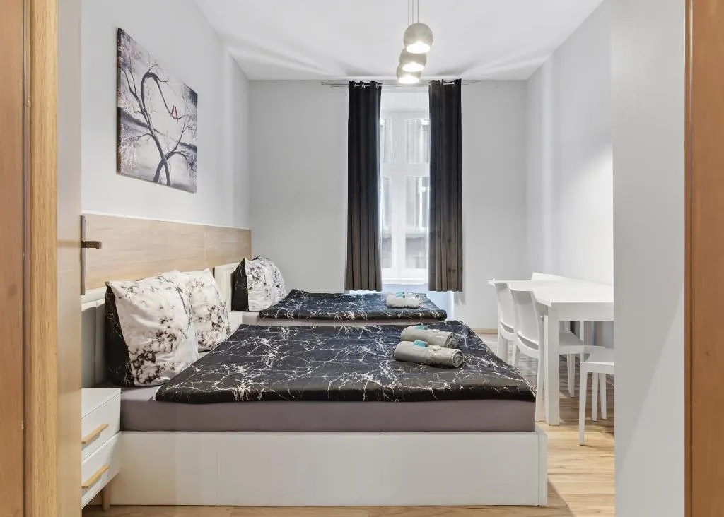 QUADRUPLE STANDARD Room, 70s Guest room, Krakow