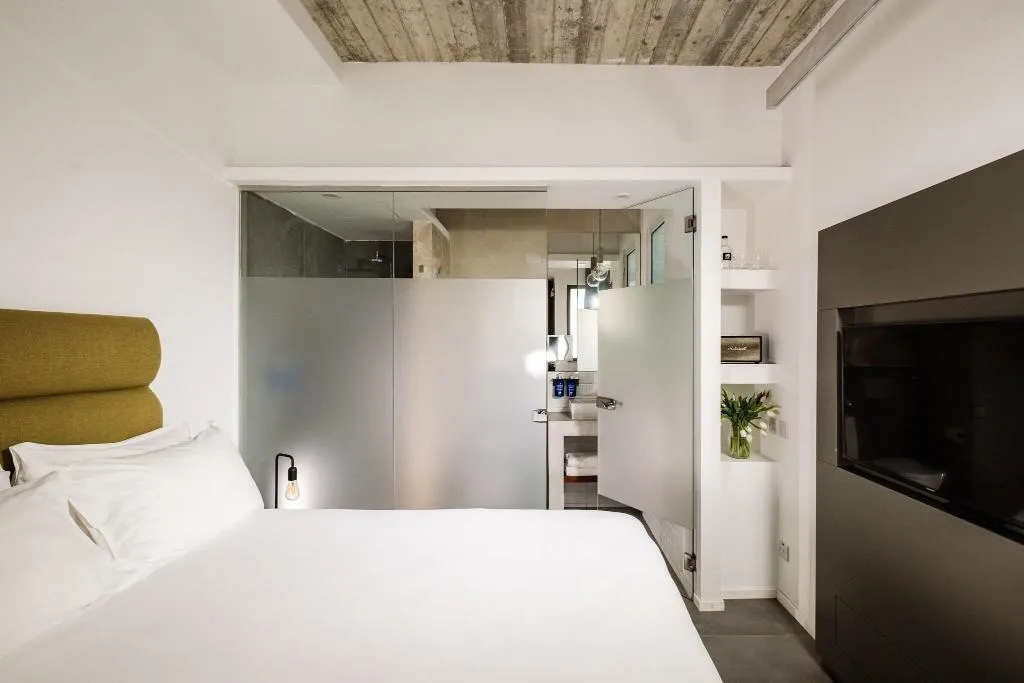 DOUBLE ONE BED Room, 19 Rooms, Malta