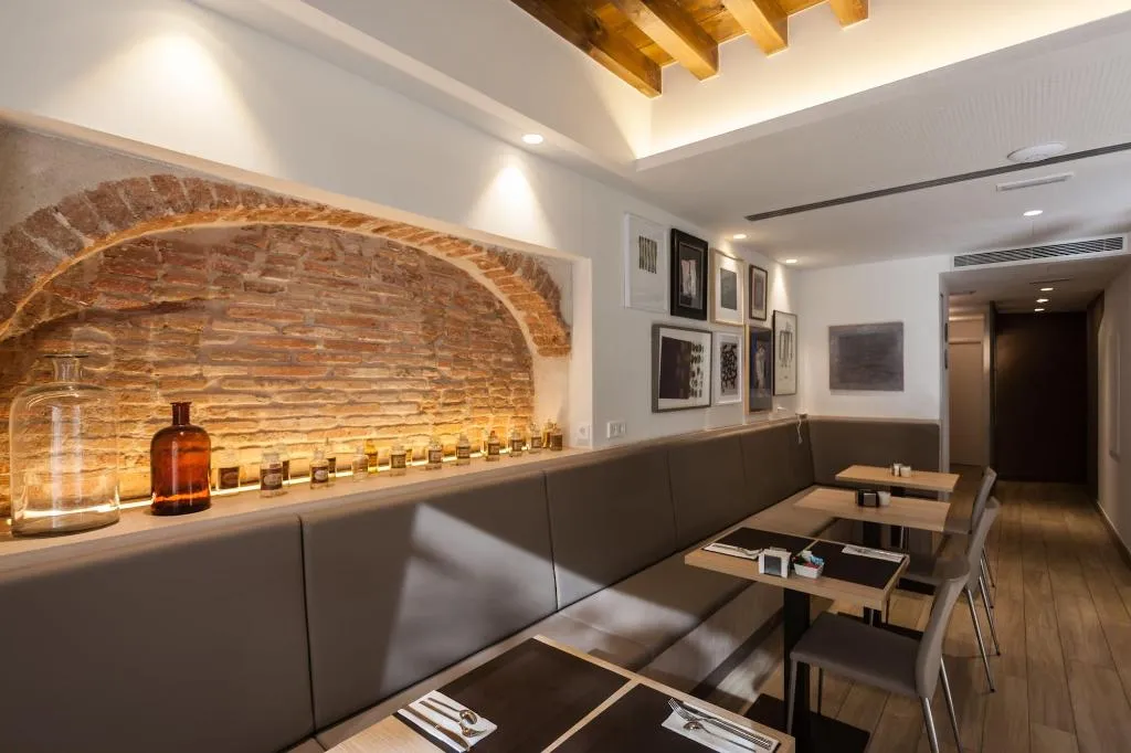 Bar, San Lorenzo Suites, Madrid