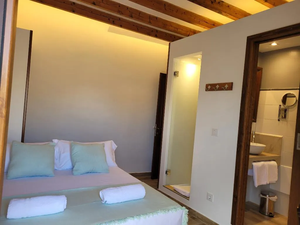 DOUBLE BASIC Room, Casal de Petra - Rooms & Pool, Majorca