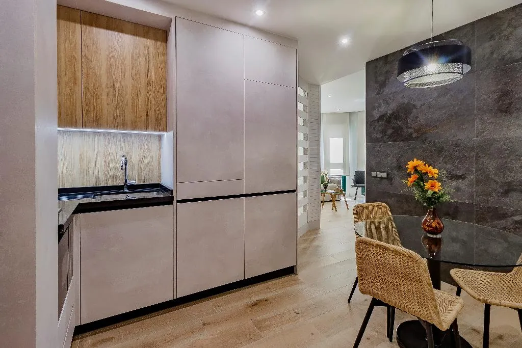 APARTMENT CAPACITY 3 TWO BEDROOMS Room, Apartamentos Suites Oficentro Original, Costa Del Sol
