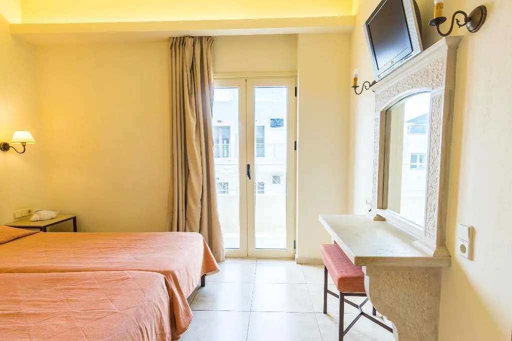 APARTMENT SUPERIOR ONE BEDROOM Room, Pela Sofia, Crete