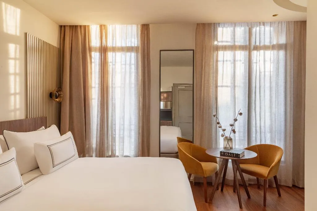 DOUBLE DELUXE Room, Casa de las Artes, member of Melia Collection, Madrid