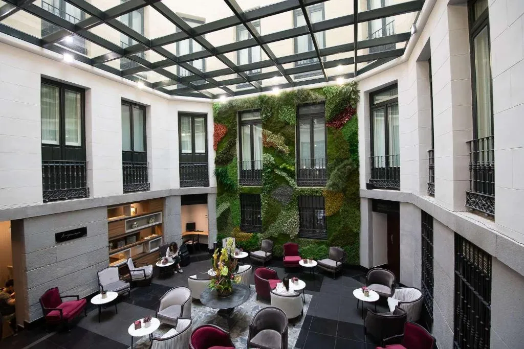 Conferences, Intelier Palacio de San Martín, Madrid