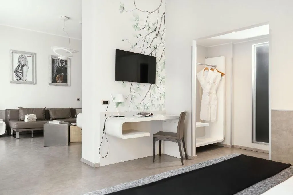 SUITE CLASSIC DOUBLE BED Room, Montenapoleone Suites, Milan