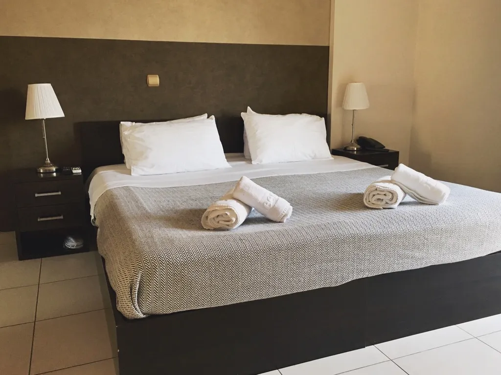APARTMENT TWO BEDROOMS Room, Mc Queen, Athens