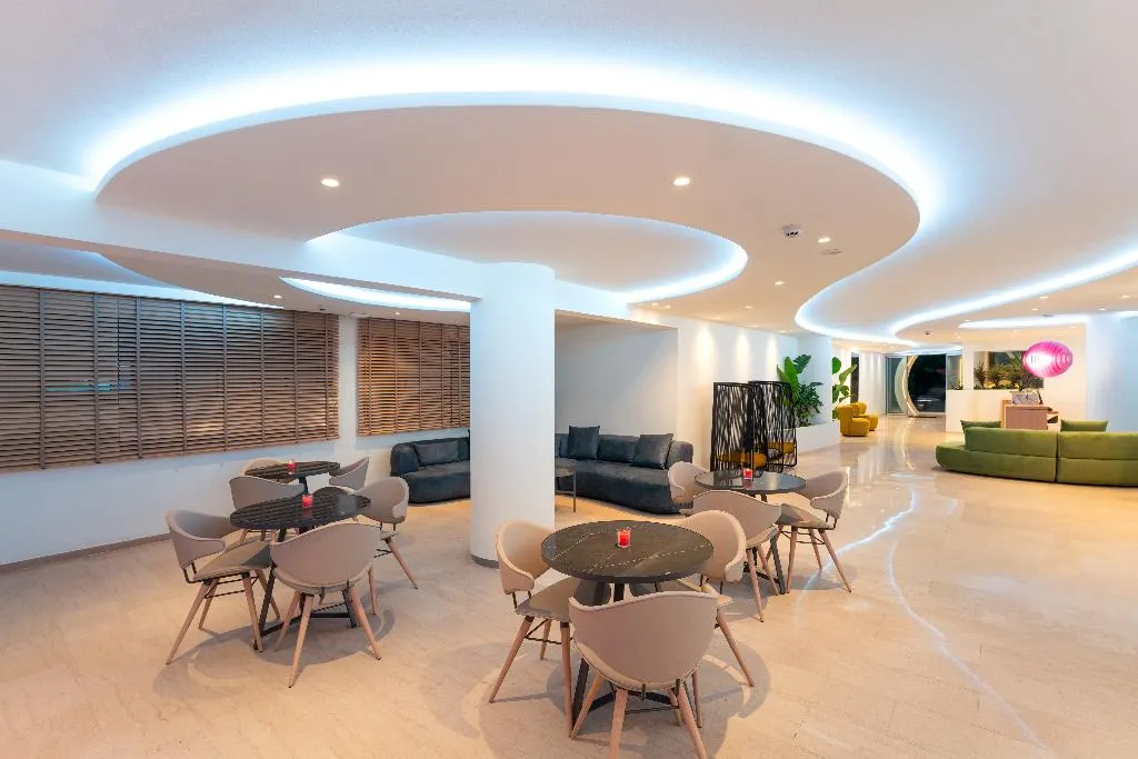 Lobby, Amphitryon city hotel, Rhodes