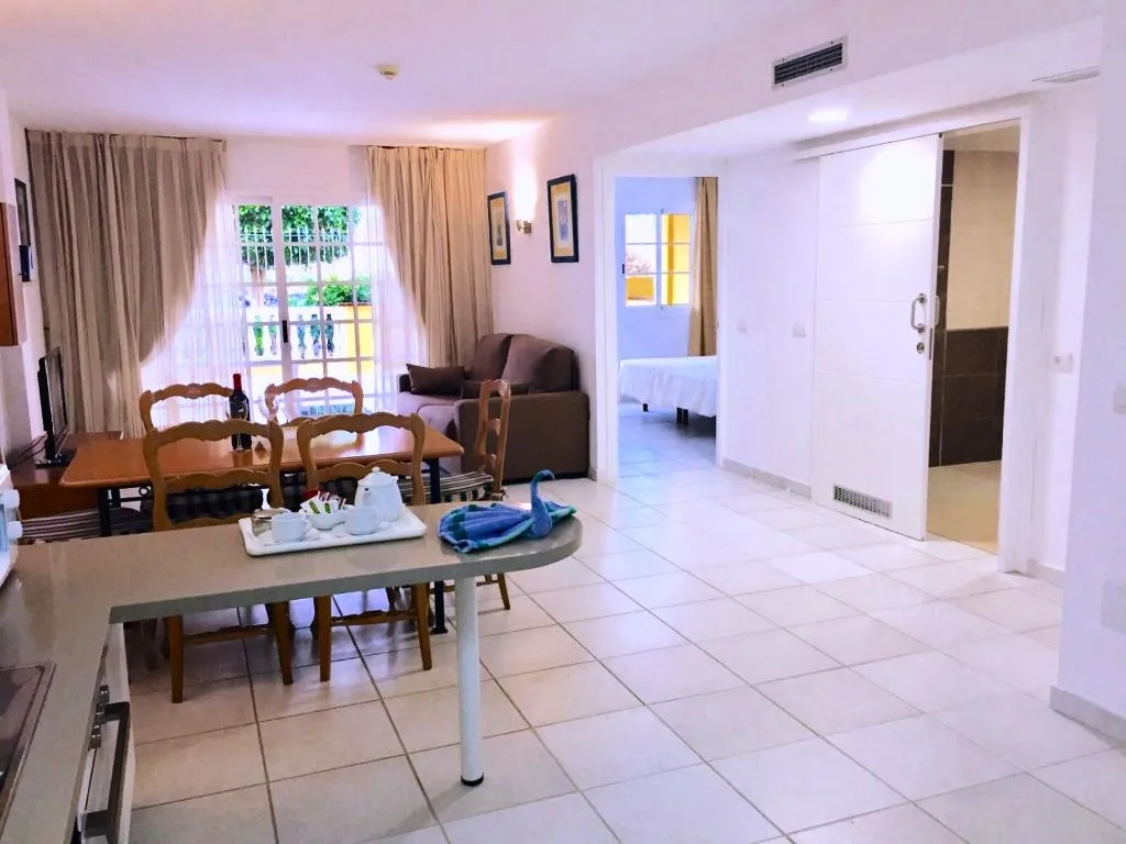 APARTMENT TWO BEDROOMS ONE BATHROOM Room, El MarquÃ©s Palace by Intercorp Hotel Group, Tenerife