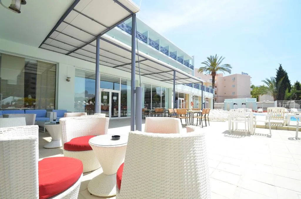Terrace, AzuLine Hotel Pacific, Ibiza