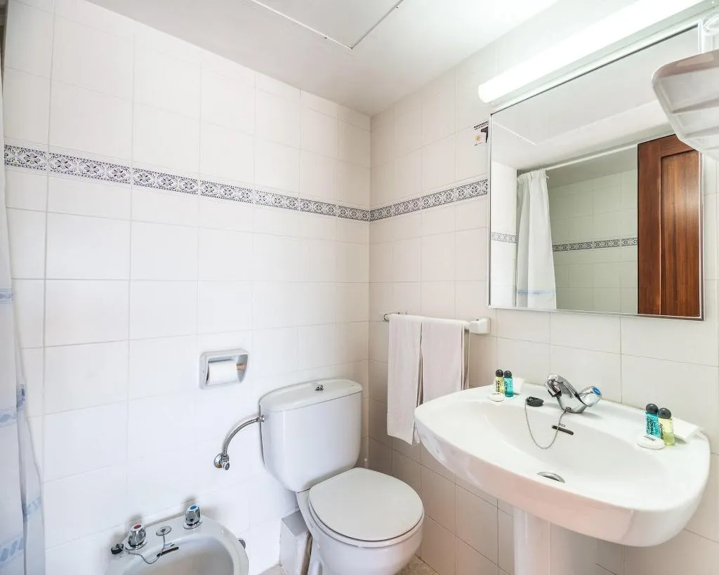 Room, Orosol, Ibiza