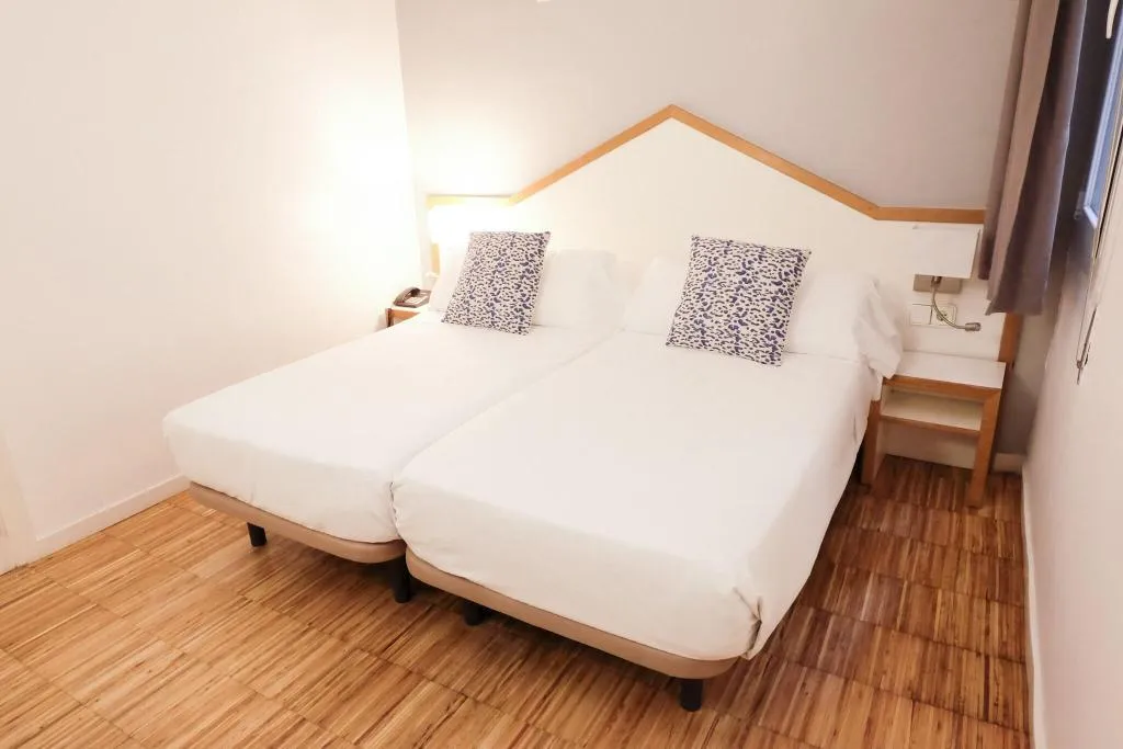 DOUBLE STANDARD Room, Subur, Costa Brava