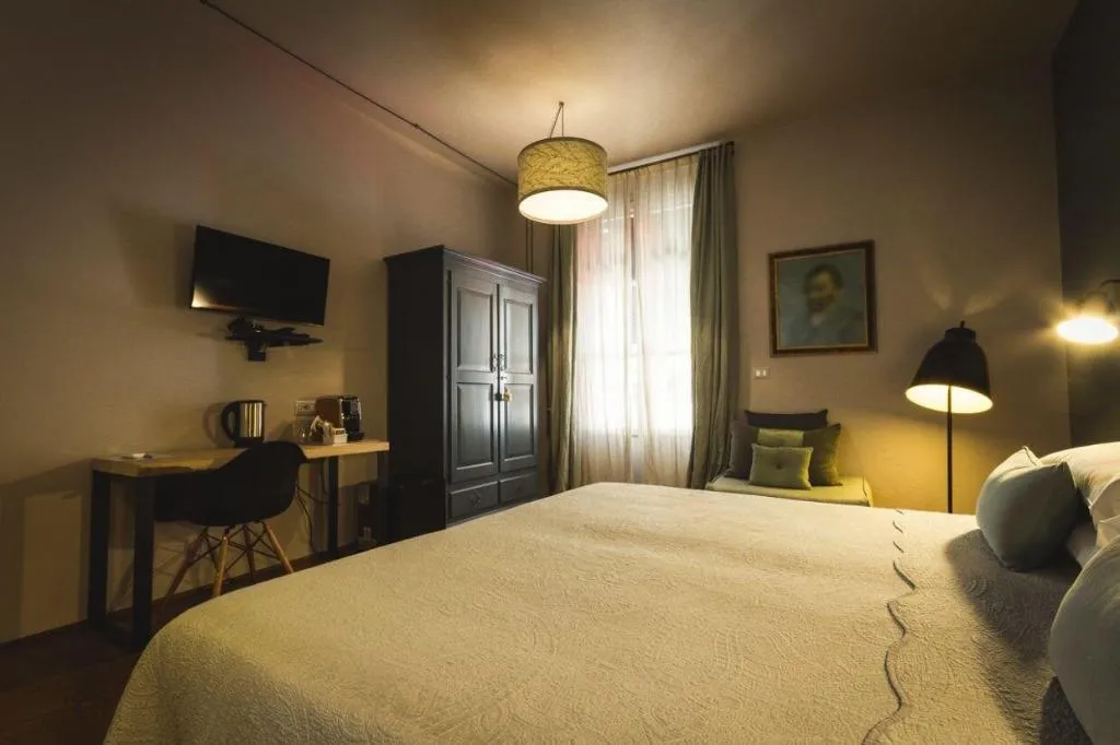 Room, Piccola Torre Maison, Milan