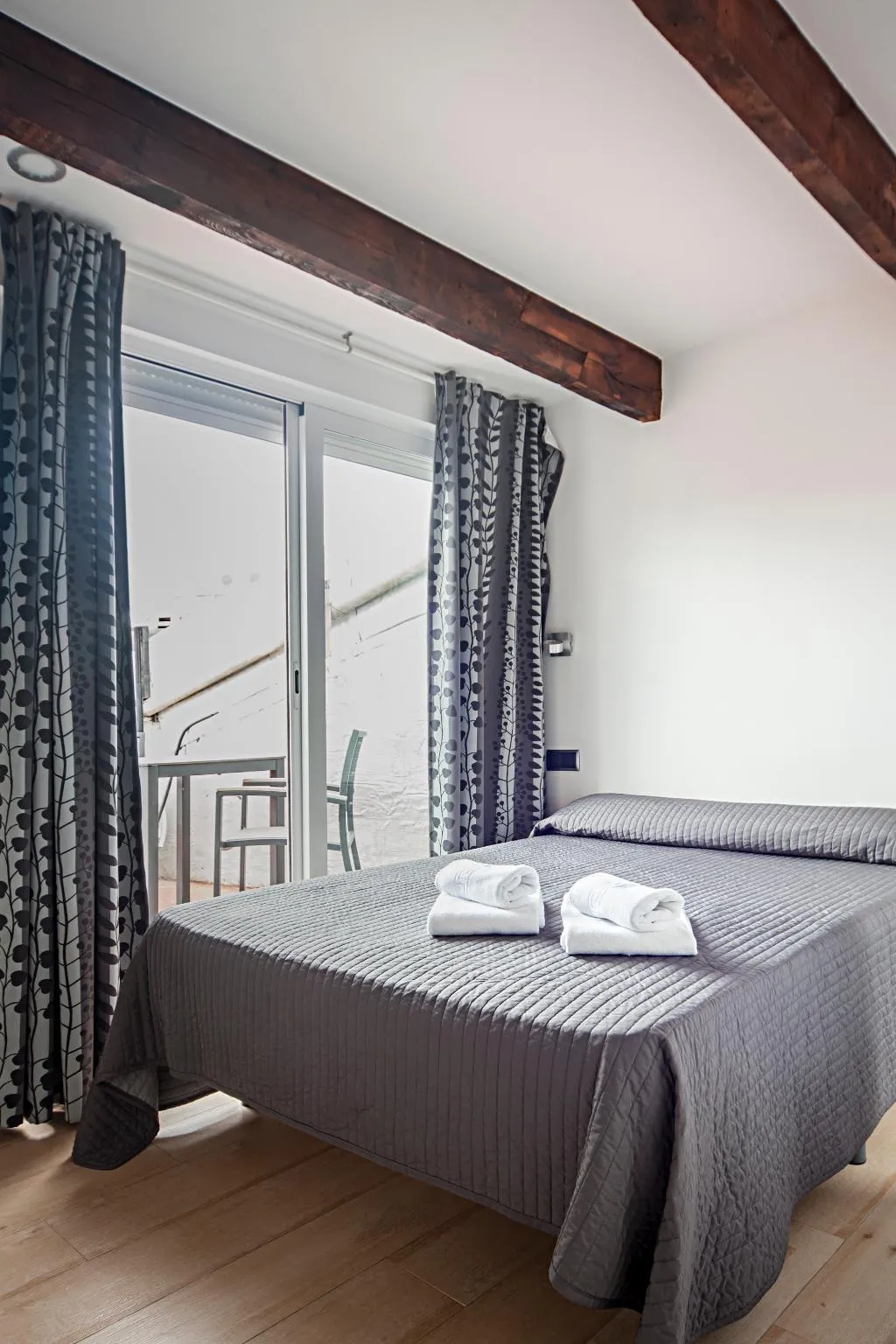 DOUBLE WITH TERRACE Room, Inter Plaza Mayor, Madrid