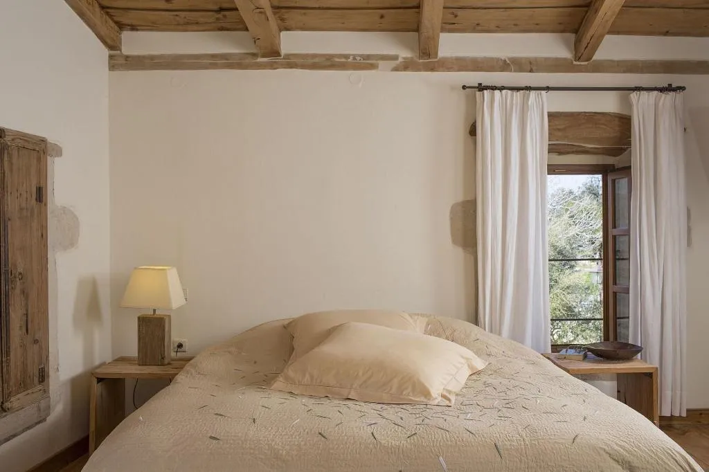 Room, Kapsaliana Village Hotel, Crete